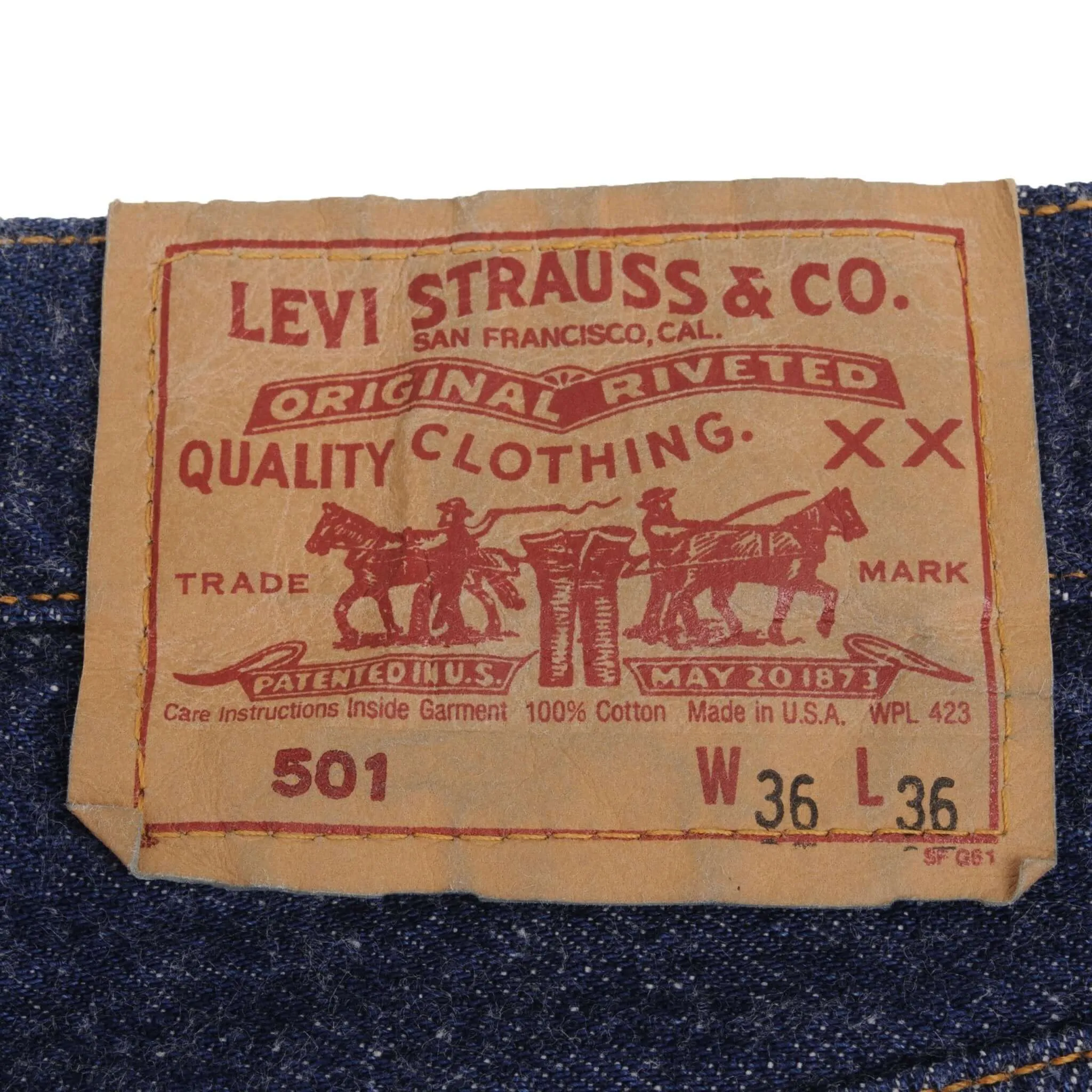 VINTAGE LEVIS 501 INDIGO DARK WASH JEANS 1980S SIZE 35X36 MADE IN USA