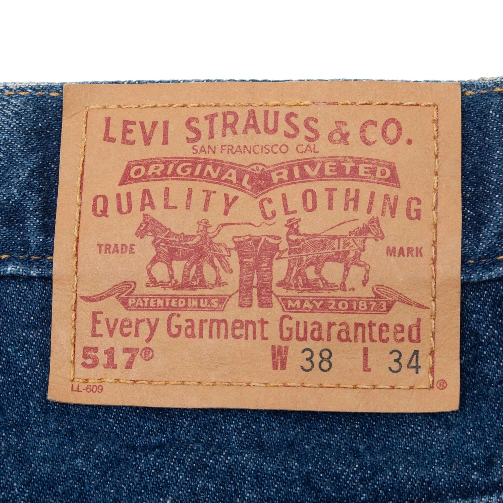 VINTAGE LEVIS 517 BOOTCUT BLUE JEANS INDIGO 1980S SIZE 38X33 MADE IN USA